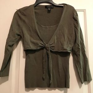 Cute top with tie front